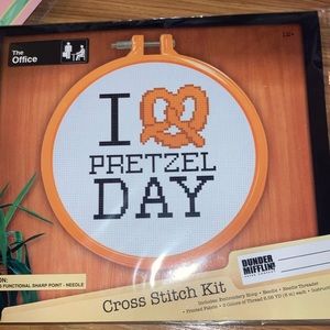 FINAL DROP 🔥 NWT The show The Office Cross Stitch Kit Christmas gift 🥨
